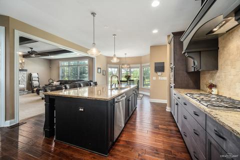 4432 White Ash Ln, Naperville, IL 60564 photo 6
