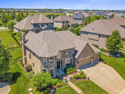 4432 White Ash Ln, Naperville, IL 60564 photo 2