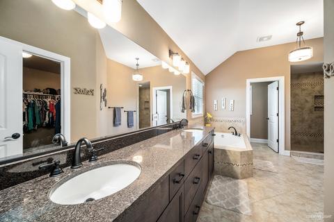 4432 White Ash Ln, Naperville, IL 60564 photo 22