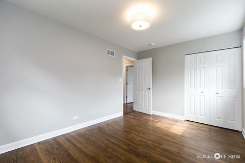 756 Polynesian Dr, Des Plaines, IL 60016 photo 28
