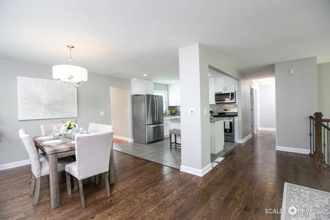 756 Polynesian Dr, Des Plaines, IL 60016 photo 19