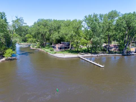 2301 W Riverside Dr, Mchenry, IL 60050 photo 3