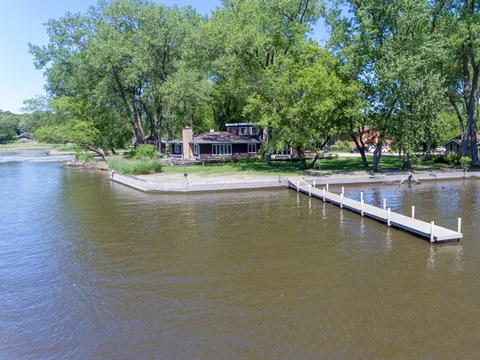2301 W Riverside Dr, Mchenry, IL 60050 photo 11