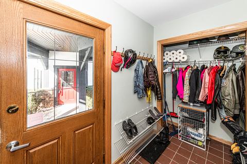 4816 Hickory Ln, Mchenry, IL 60051 photo 21