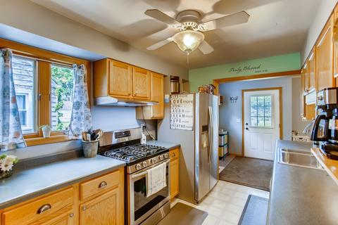 461 S Edison Ave, Elgin, IL 60123 photo 6