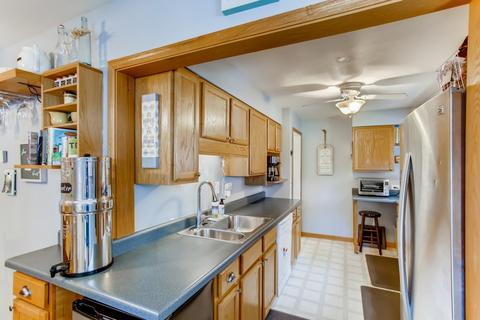 461 S Edison Ave, Elgin, IL 60123 photo 9