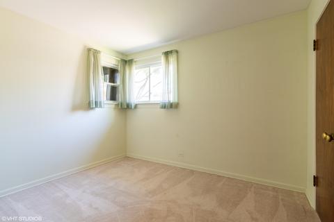 673 E Thacker St, Des Plaines, IL 60016 photo 8