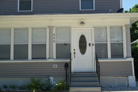423 E Park Ave, Aurora, IL 60505 photo 2