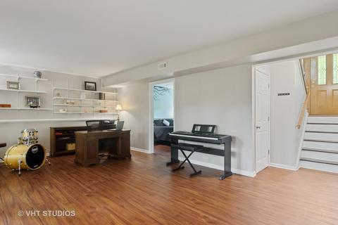 1405 Meyer Rd, Hoffman Estates, IL 60169 photo 10