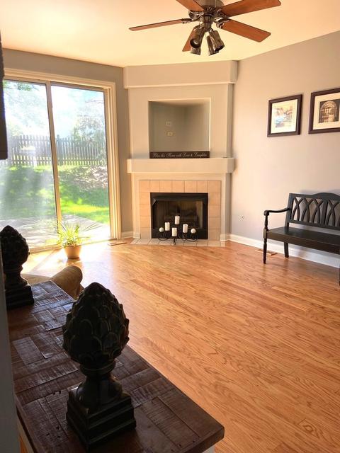 945 Mesa Dr, Elgin, IL 60123 photo 3