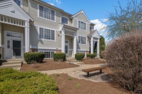 44 Cherbourg Ct, Wheeling, IL 60090 photo 1
