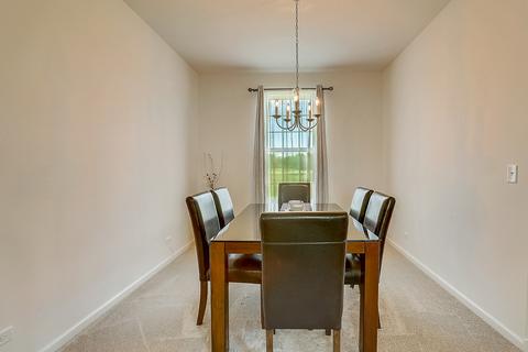 5824 Chatham Dr, Hoffman Estates, IL 60192 photo 8
