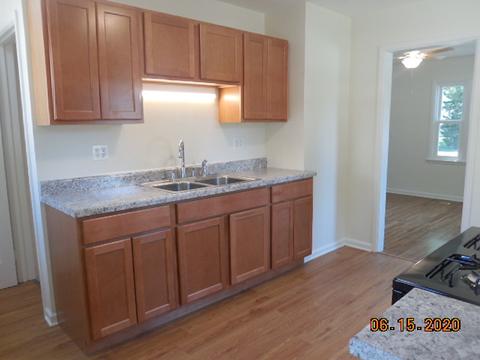 700 Bent St, Elgin, IL 60120 photo 8