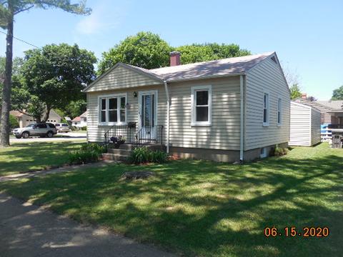 700 Bent St, Elgin, IL 60120 photo 2