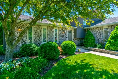 114 Deerpath Dr, Minooka, IL 60447 photo 2