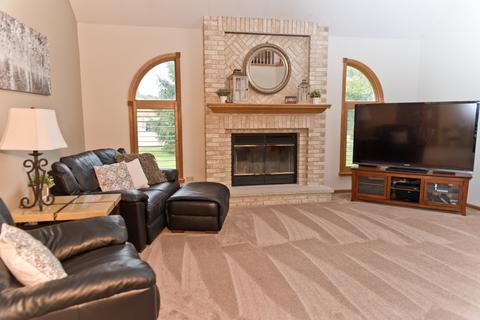 365 E Pine Meadow Ct, Morris, IL 60450 photo 6