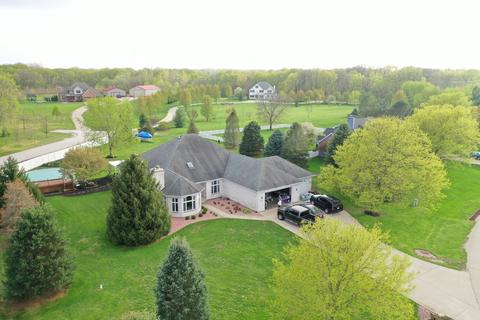 365 E Pine Meadow Ct, Morris, IL 60450 photo 2