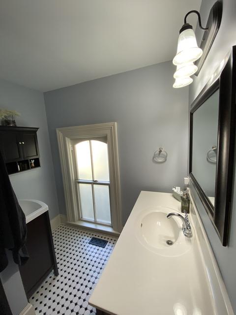 463 E Chicago St, Elgin, IL 60120 photo 23