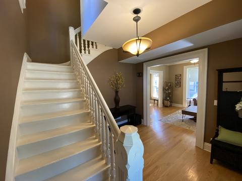 463 E Chicago St, Elgin, IL 60120 photo 6