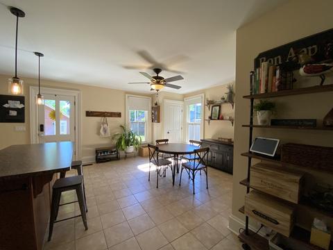 463 E Chicago St, Elgin, IL 60120 photo 15