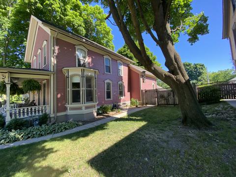 463 E Chicago St, Elgin, IL 60120 photo 3