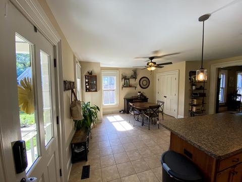 463 E Chicago St, Elgin, IL 60120 photo 13