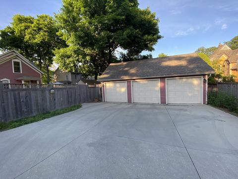 463 E Chicago St, Elgin, IL 60120 photo 35