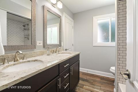 2009 Milton Ave, Northbrook, IL 60062 photo 10