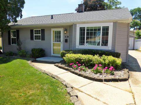 409 Maizefield Ave, Bloomington, IL 61701 photo 2