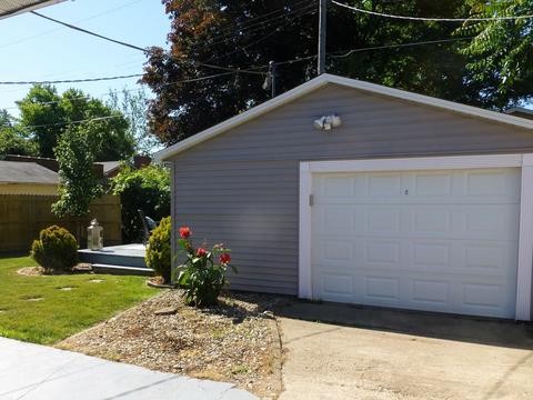 409 Maizefield Ave, Bloomington, IL 61701 photo 22