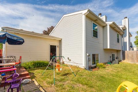 412 Farmbrook Ct, Romeoville, IL 60446 photo 2