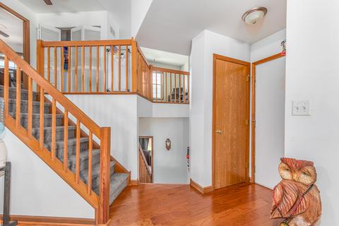 412 Farmbrook Ct, Romeoville, IL 60446 photo 4