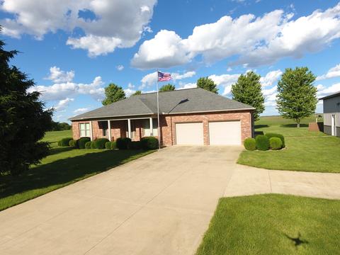 1052 County Road 2425e, El Paso, IL 61738 photo 2