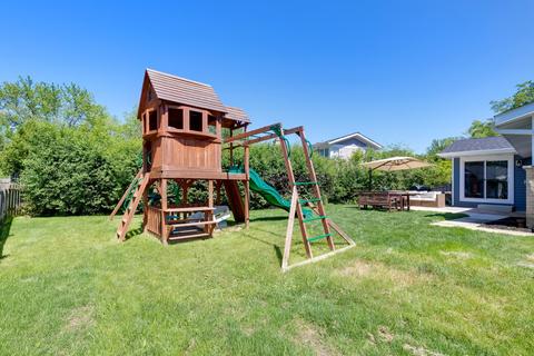 1340 Pine St, Glenview, IL 60025 photo 27