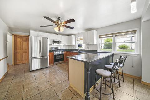 7240 W 61st Pl, Summit, IL 60501 photo 13