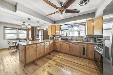 7240 W 61st Pl, Summit, IL 60501 photo 5