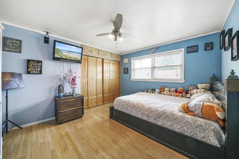 7240 W 61st Pl, Summit, IL 60501 photo 9