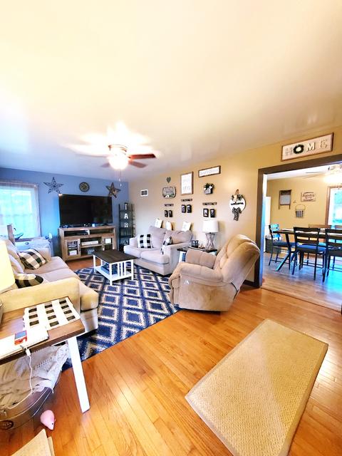 404 Red Oak Rd, Walnut, IL 61376 photo 10