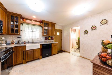 4406 Sycamore Ln, Rolling Meadows, IL 60008 photo 4