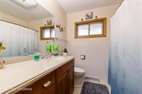 4406 Sycamore Ln, Rolling Meadows, IL 60008 photo 10