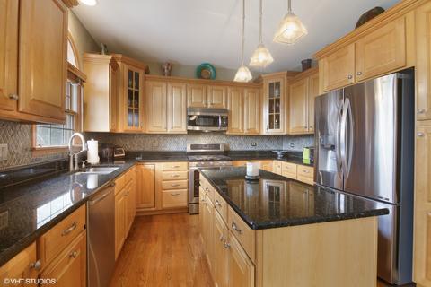 2 Clover Ct, Algonquin, IL 60102 photo 5