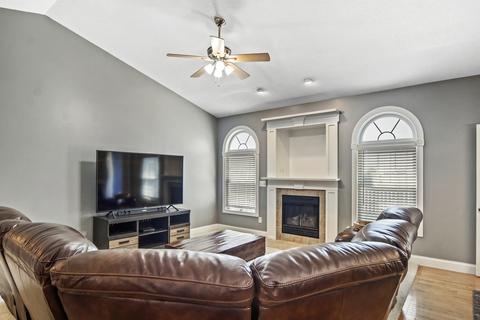 2966 Benson Ln, Normal, IL 61761 photo 10