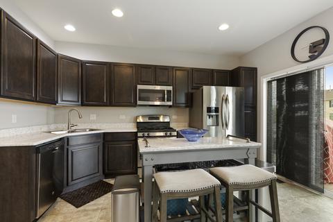 4022 Pompton Ct, Elgin, IL 60124 photo 7