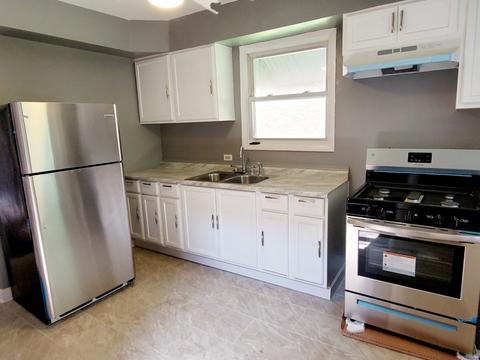 647 E 90th Pl, Chicago, IL 60619 photo 8