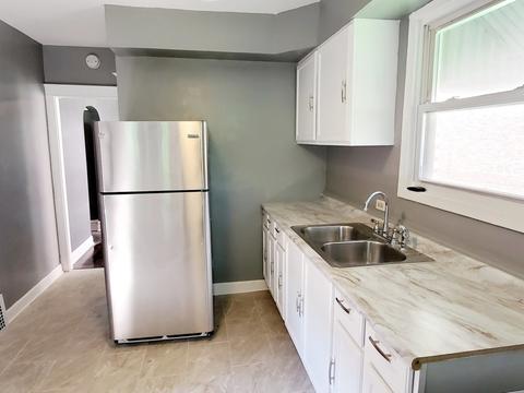 647 E 90th Pl, Chicago, IL 60619 photo 9