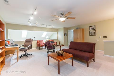 1002 Pinehurst Ct, Elgin, IL 60124 photo 15