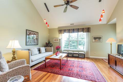 1002 Pinehurst Ct, Elgin, IL 60124 photo 9