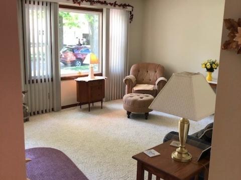 1315 Rutledge Rd, Bloomington, IL 61704 photo 2