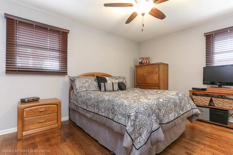 7716 Normandy Ave, Burbank, IL 60459 photo 16