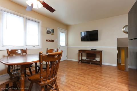 7716 Normandy Ave, Burbank, IL 60459 photo 9